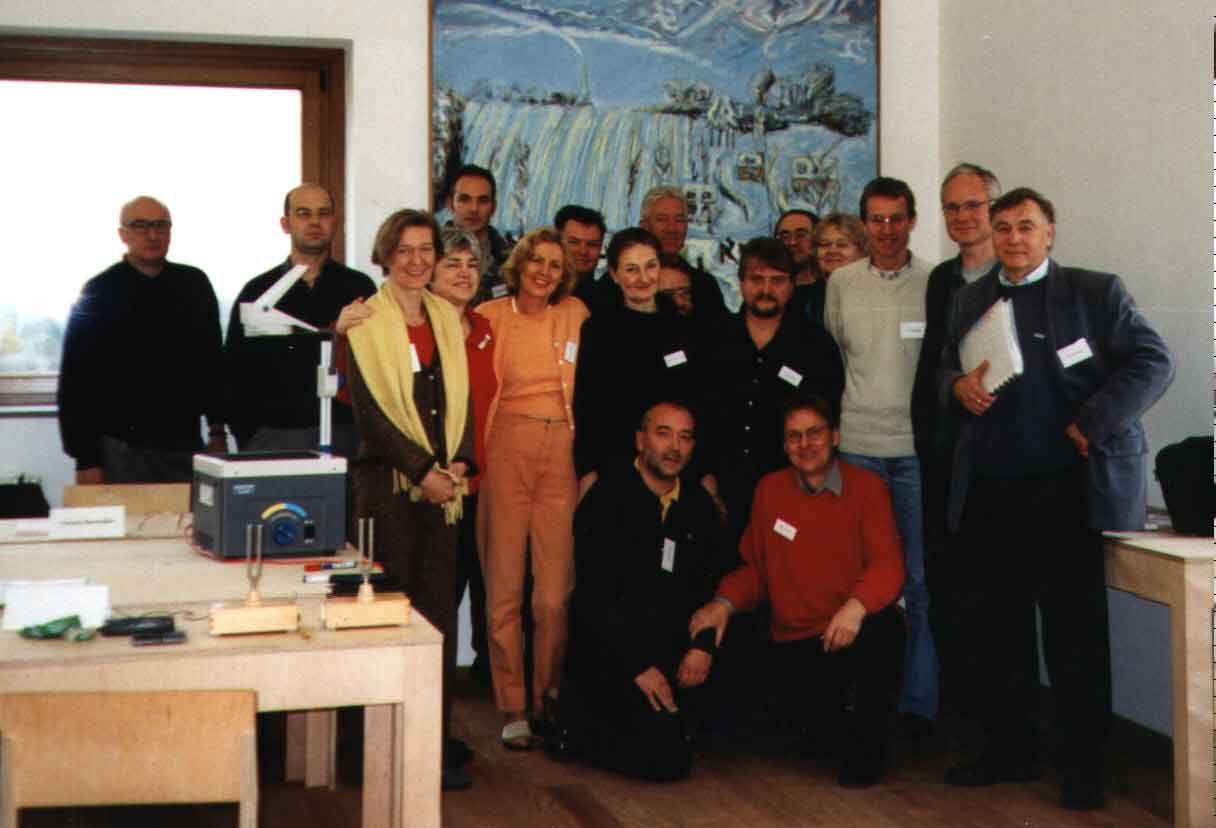 TeilnehmerInnen des Treffens in Neuss, rechts Prof. Dr. Fritz-Albert Popp